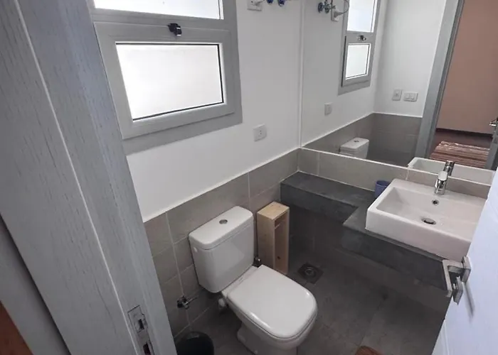 Sunny 2-bedroom Sholan Unit With Pool View شقة *